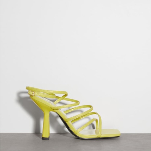 Zara Shoes - Zara strappy wide heeled sandal in yellow
